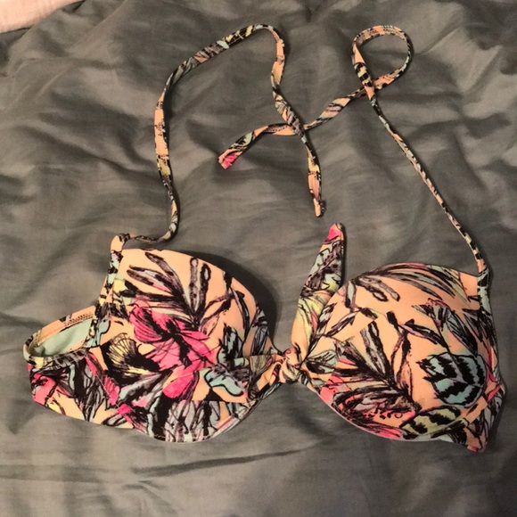 bathing suit - Picture 1 of 4